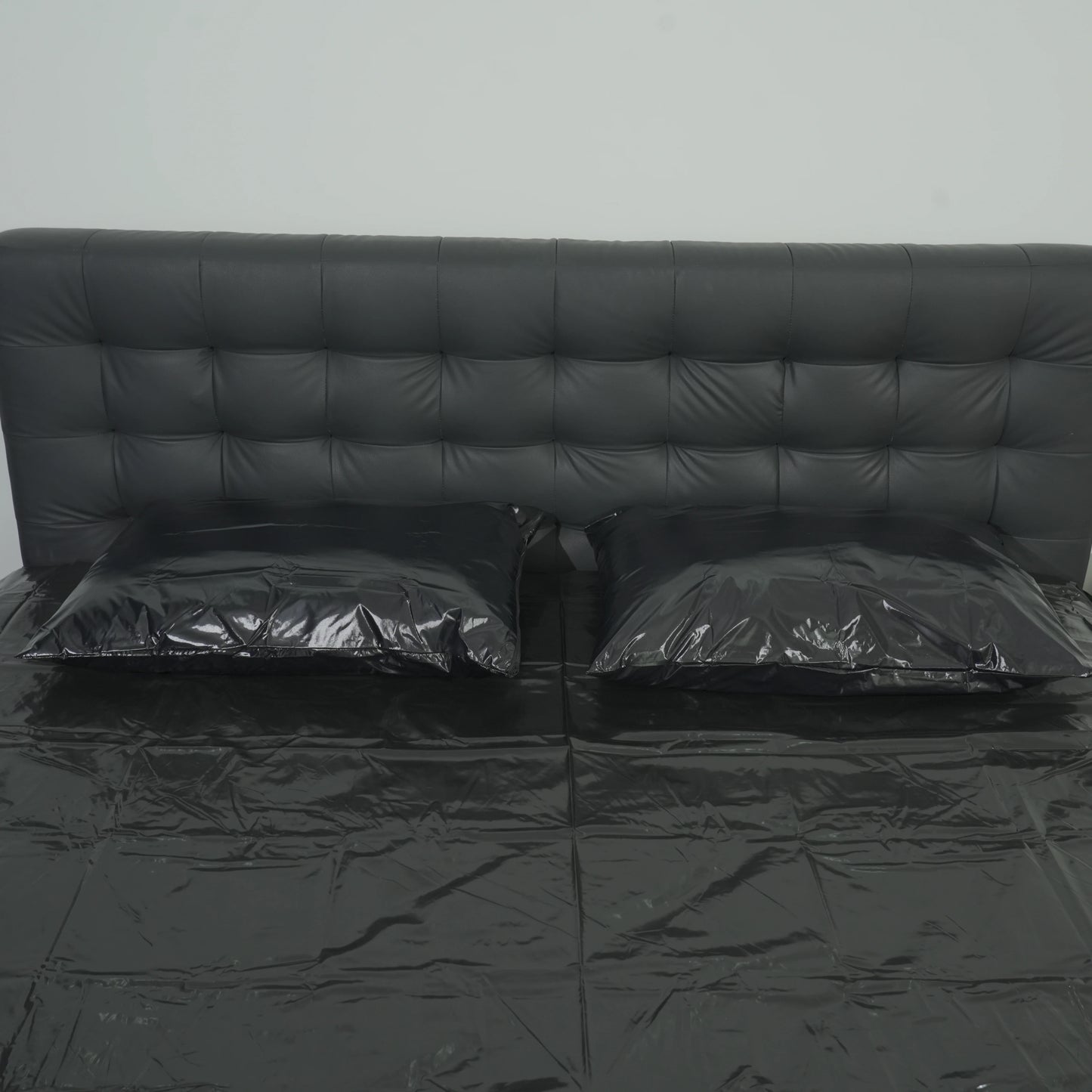 3pc bedding set - 1 bed sheet +2 PU pillowcases waterproof