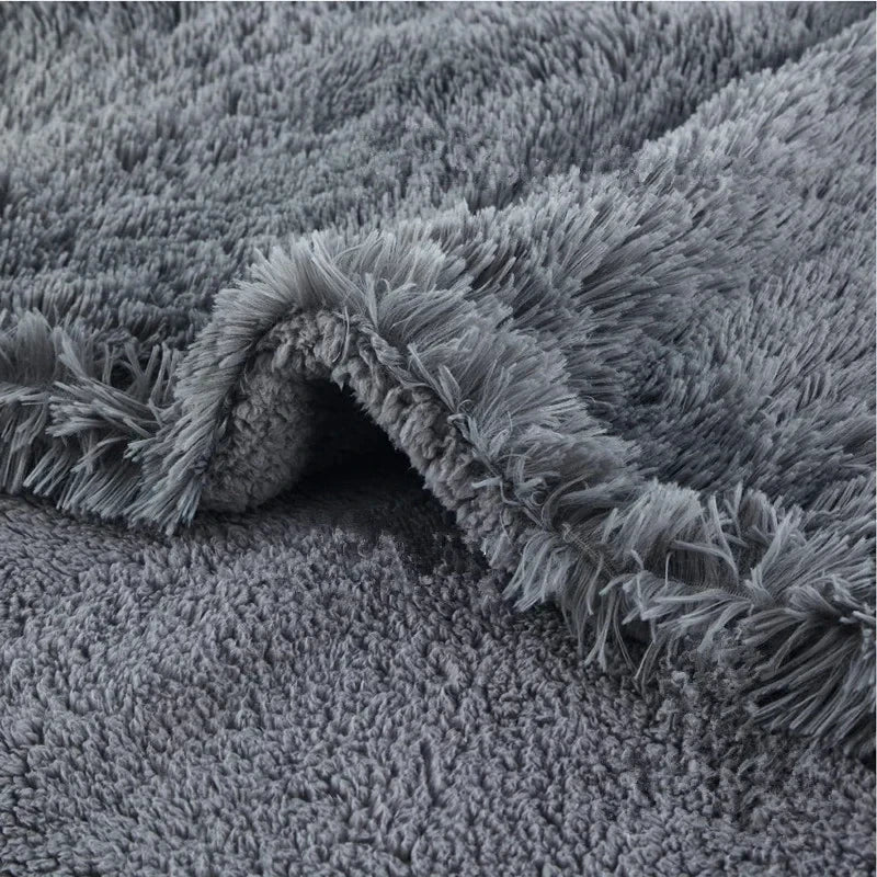 Couples Waterproof Blanket:  Luxe Plush Throw for Bed & Sofa