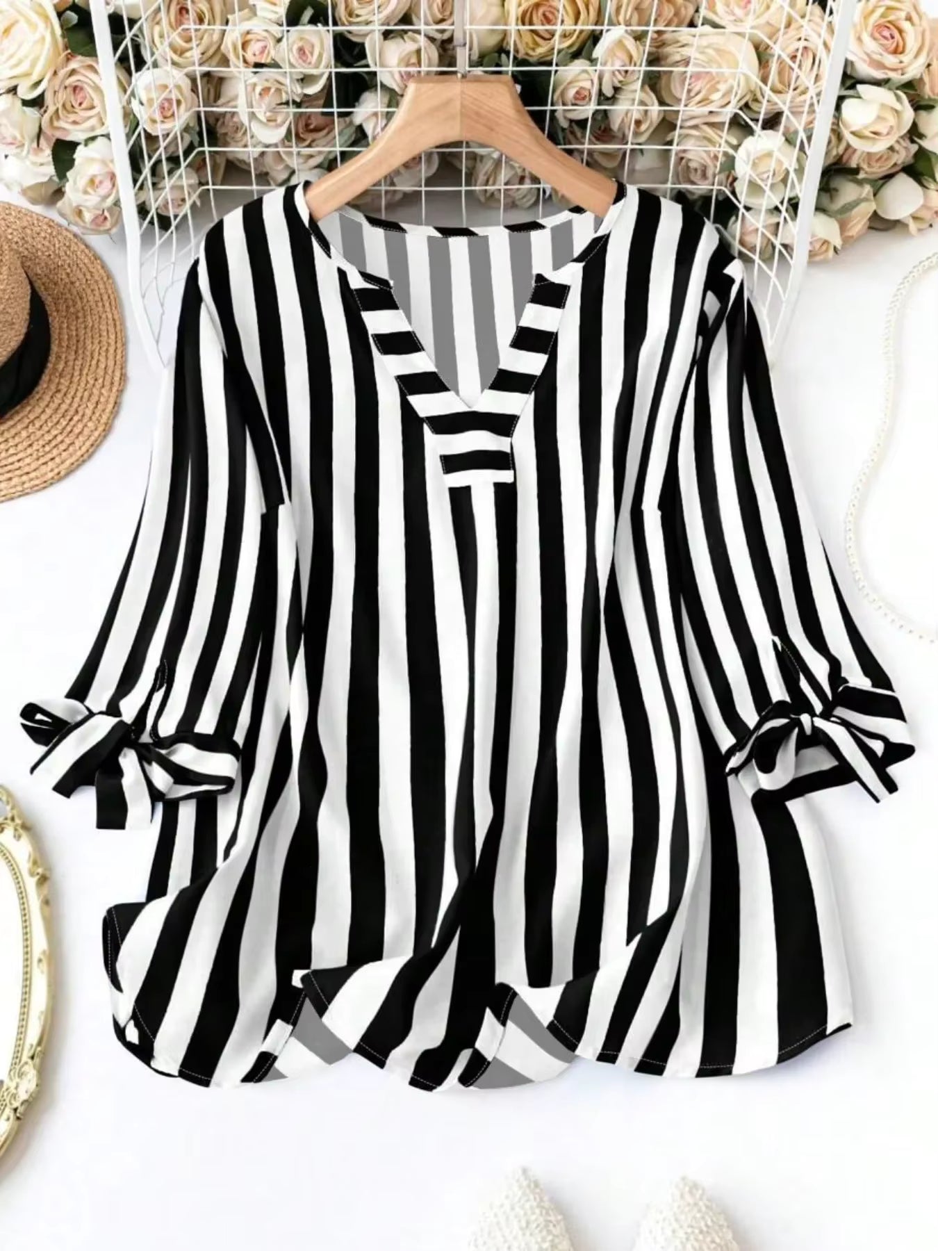Plus Size Woman Plaid T-shirt V-neck Jumper Light Breathable Tops