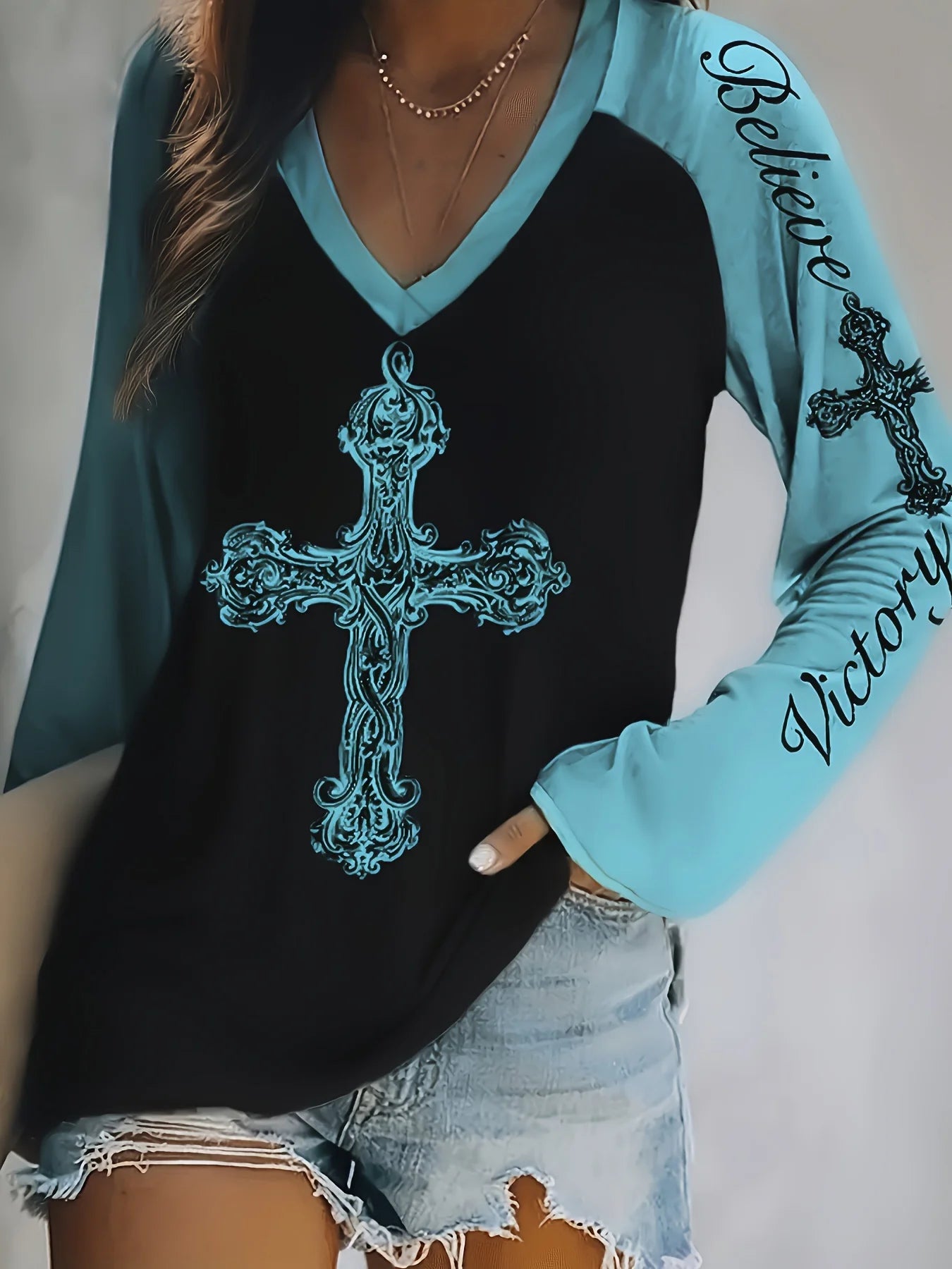 Plus Size Women's V-Neck Long Sleeve Cross Print T-Shirt Casual Loose Fit