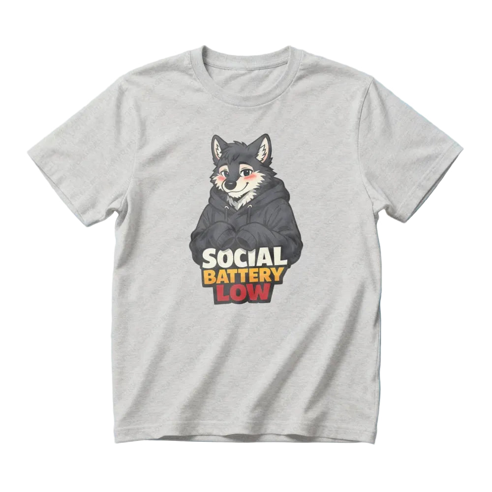Gray t-shirt with a wolf graphic and 'Social Battery Low' text on a light blue background, featuring the brand 'Laoyaoyifu'.