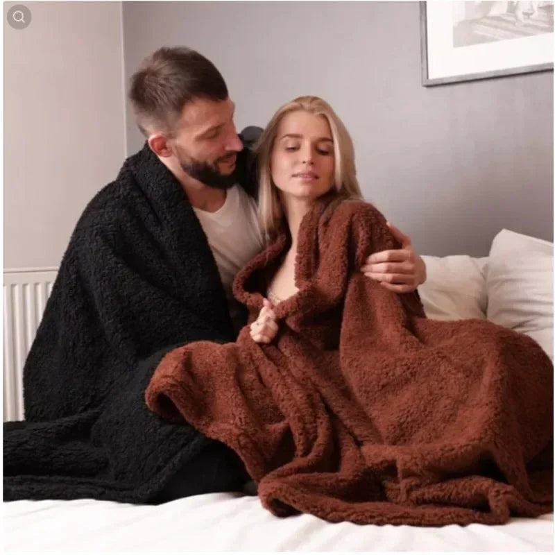 Winter Warm Thickened King Size Blanket 100% Waterproof and Stain Resistant