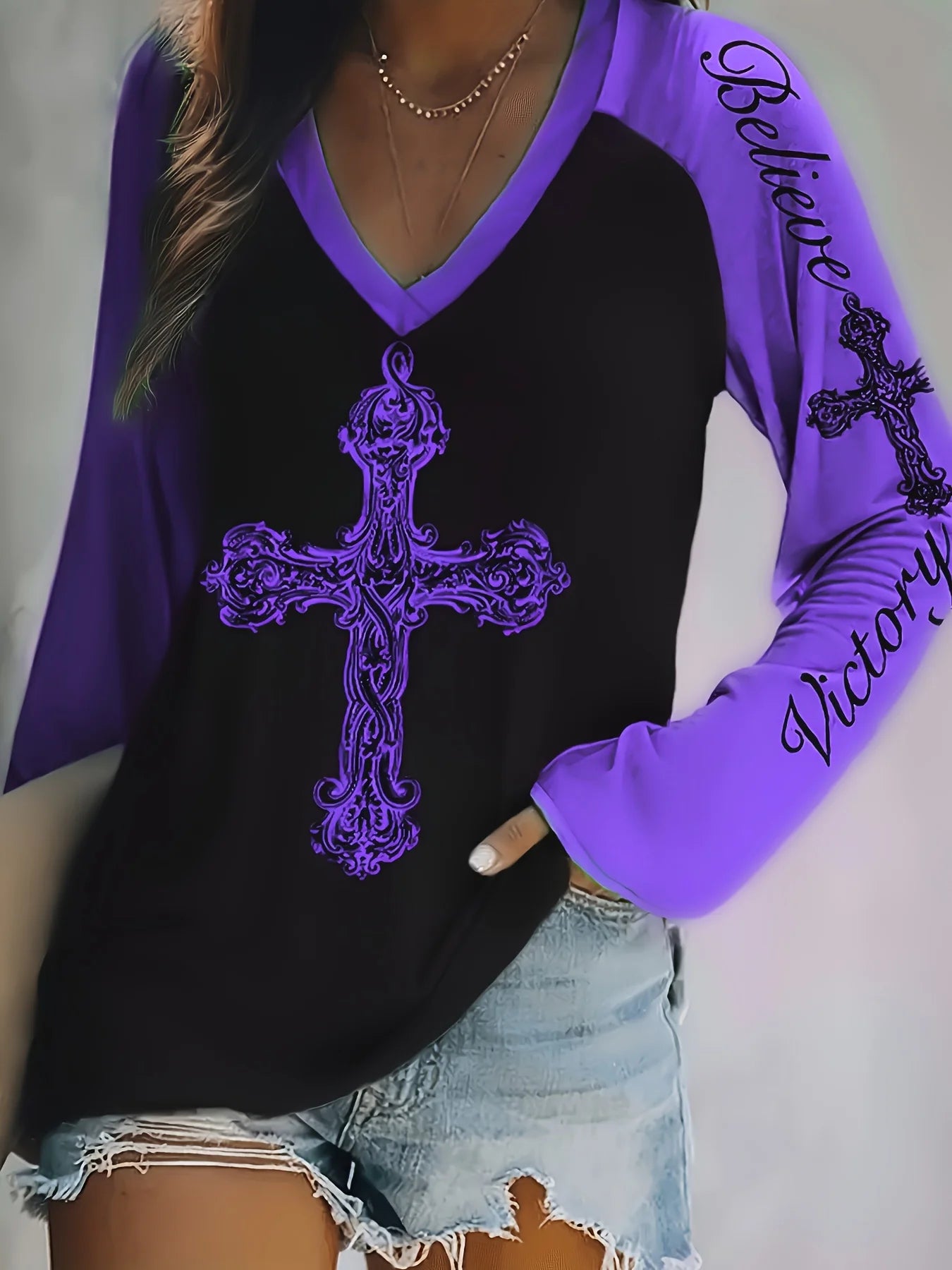 Plus Size Women's V-Neck Long Sleeve Cross Print T-Shirt Casual Loose Fit